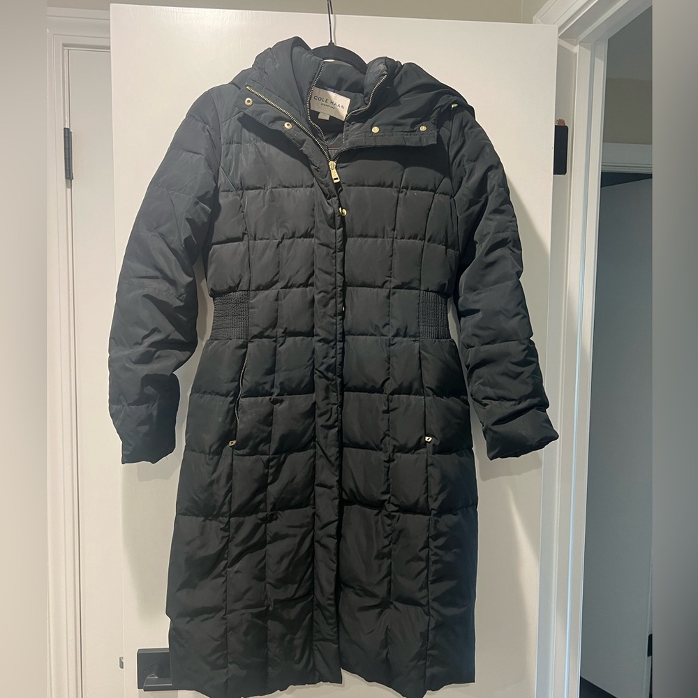 Cole haan winter jacket with two layers and hood